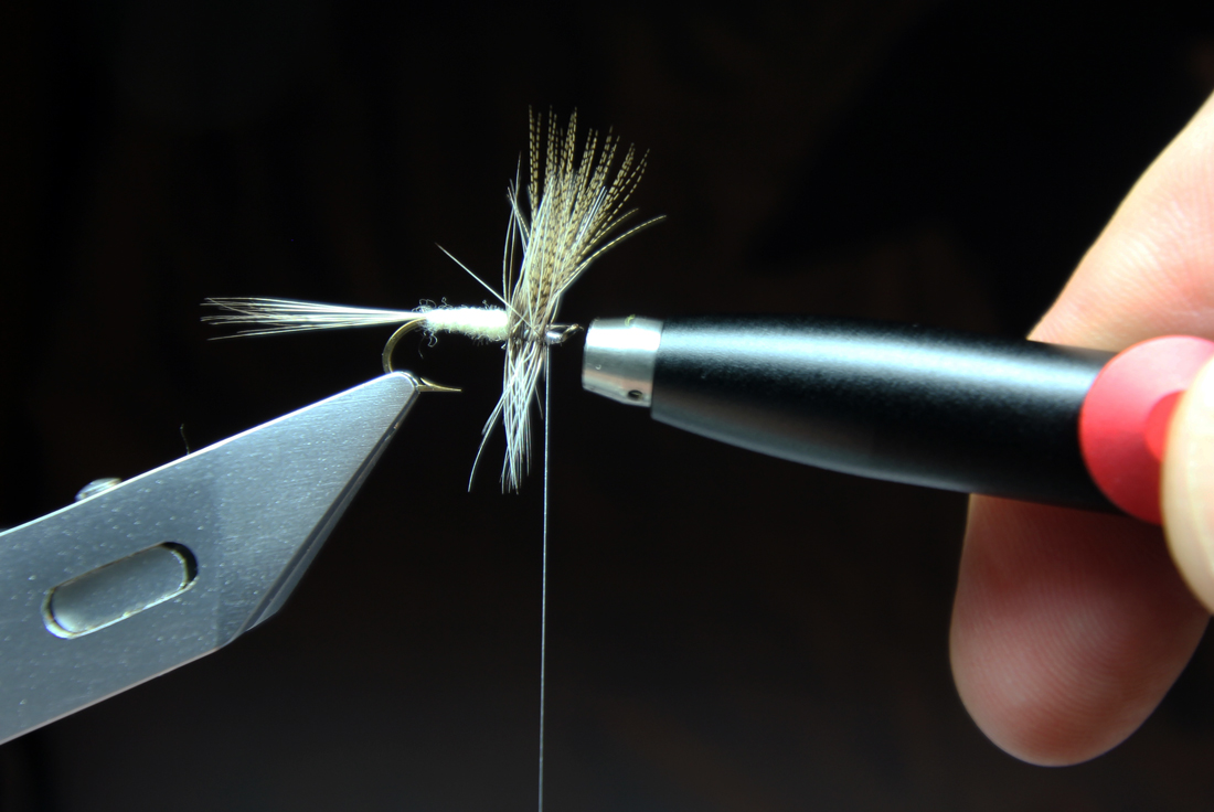 Smhaen_Half_Hitch_Cutter_Tool_Group_7 Anwendung Cutter