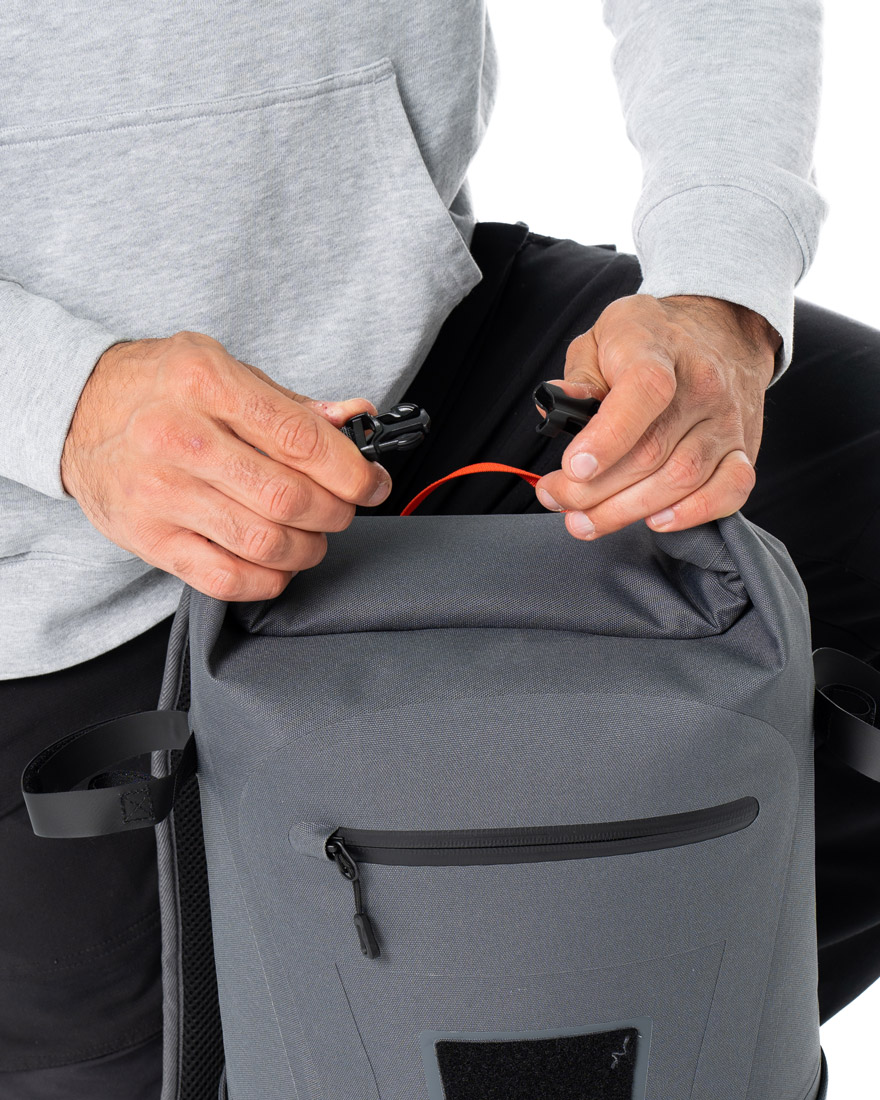 Guideline_Experience_Waterproof_WP_Roll_Top_Rucksack_1