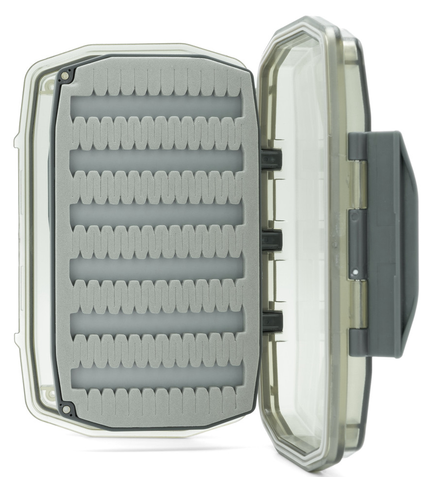 P-26651_Umpqua_UPG_Foam_Waterproof_Fliegendose_Meduim_Grey_2 Umpqua UPG Foam Essential Water Proof Medium Grey Fly Box