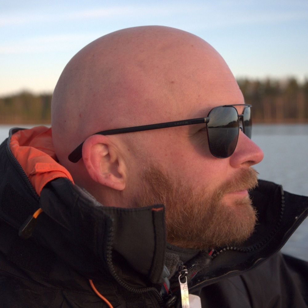 Leech_Falcon_Black_Polbrille_Smoke_5