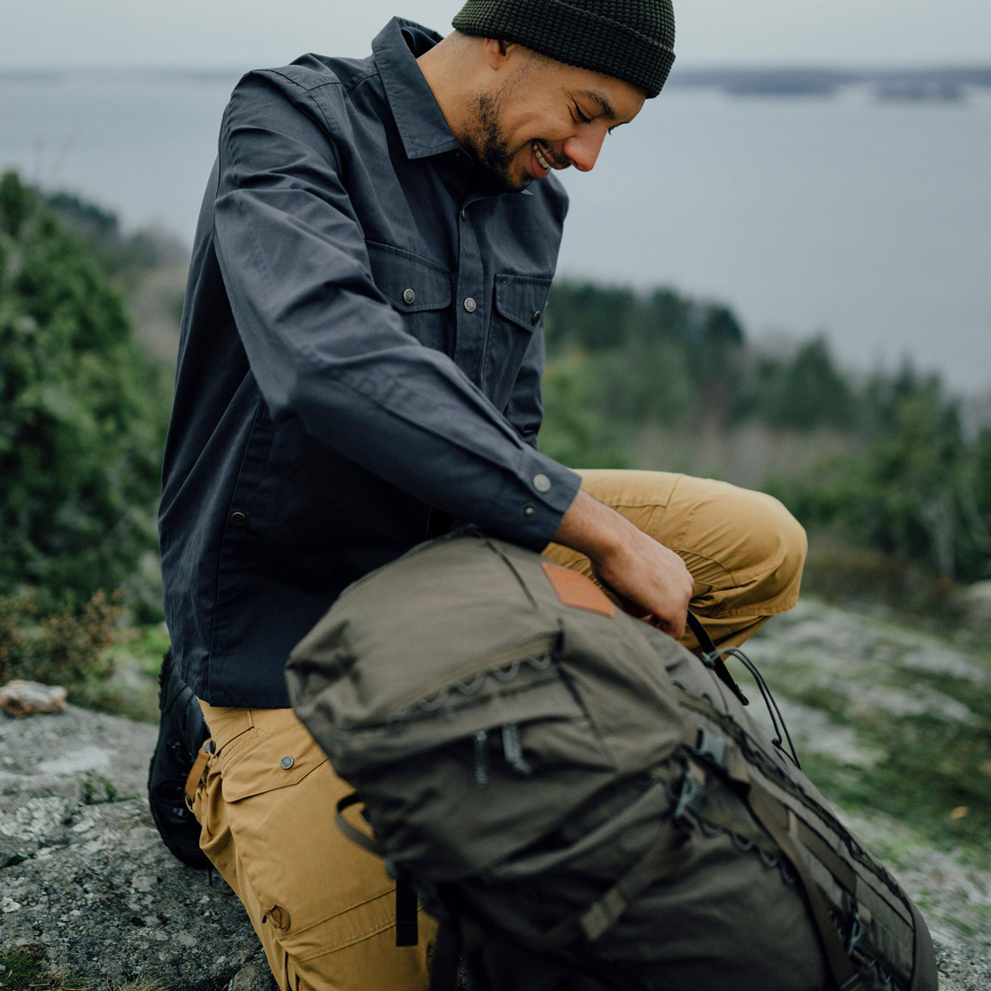 Fjallraven_Vidda_Pro_Trousers_Lifestyle_3