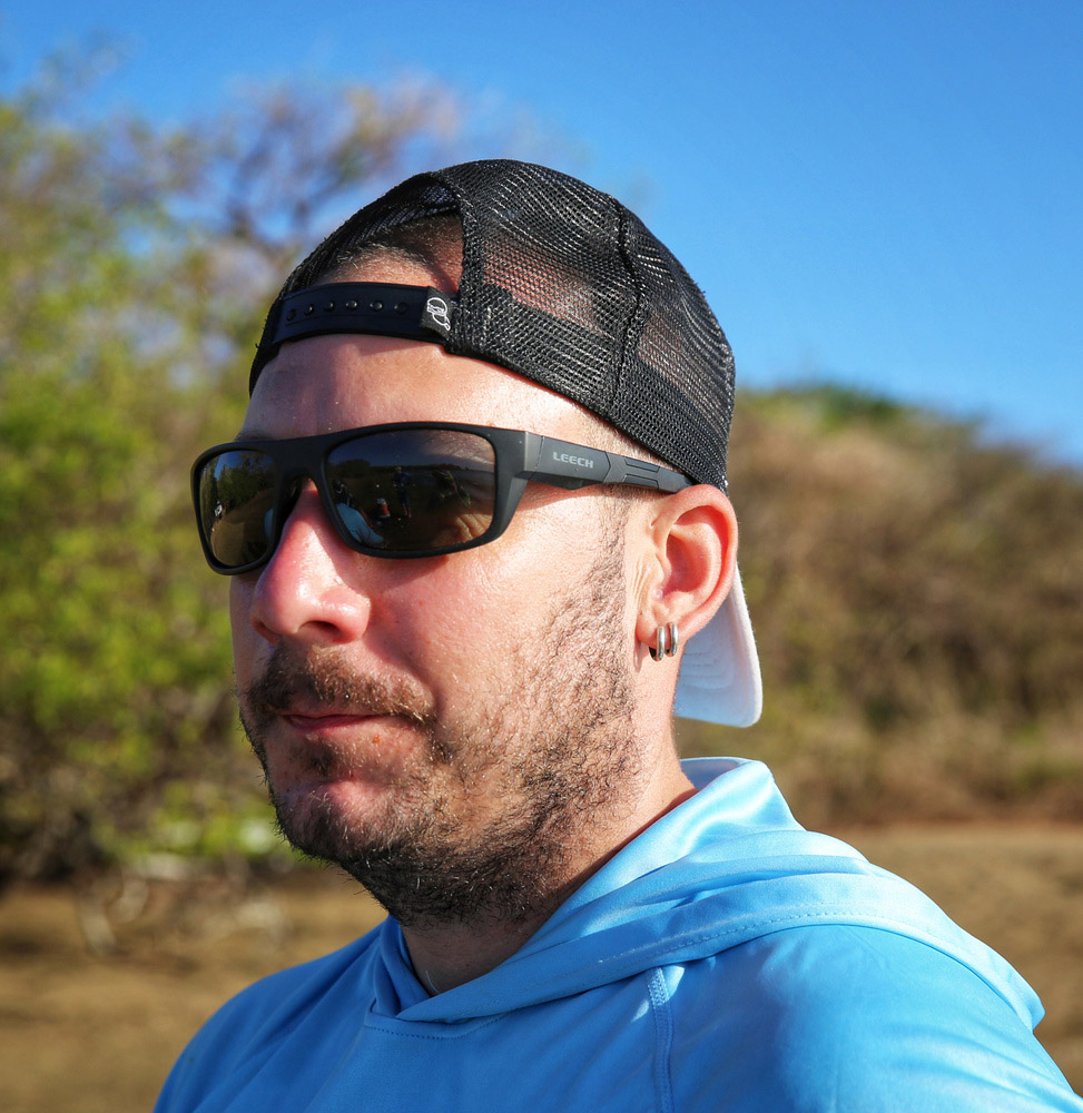 Leech_Moonstone_Black_grey_2