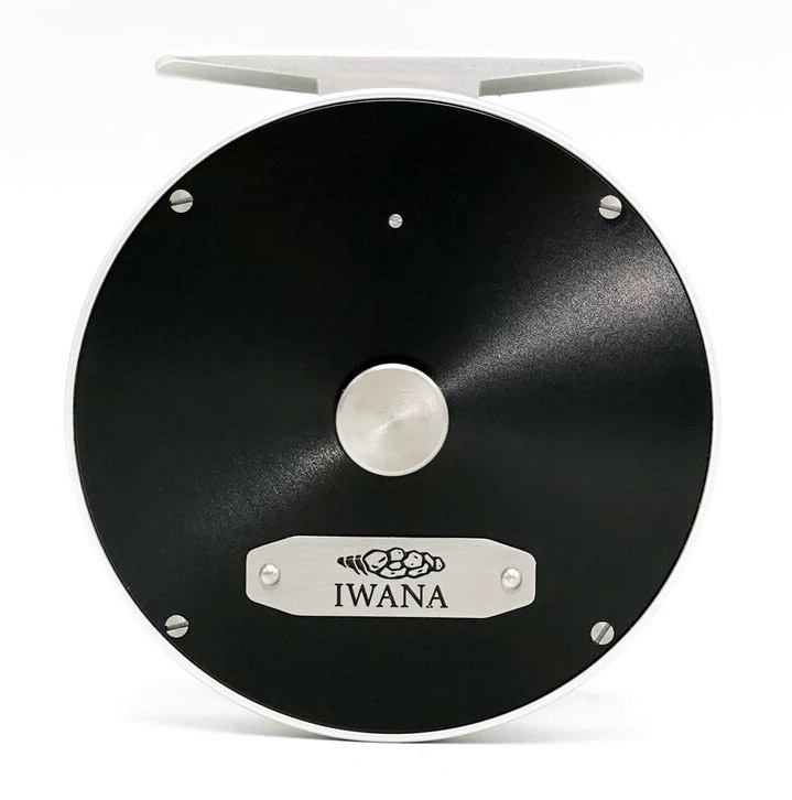 Iwana_Trout_Fliegenrolle_black_silver_5
