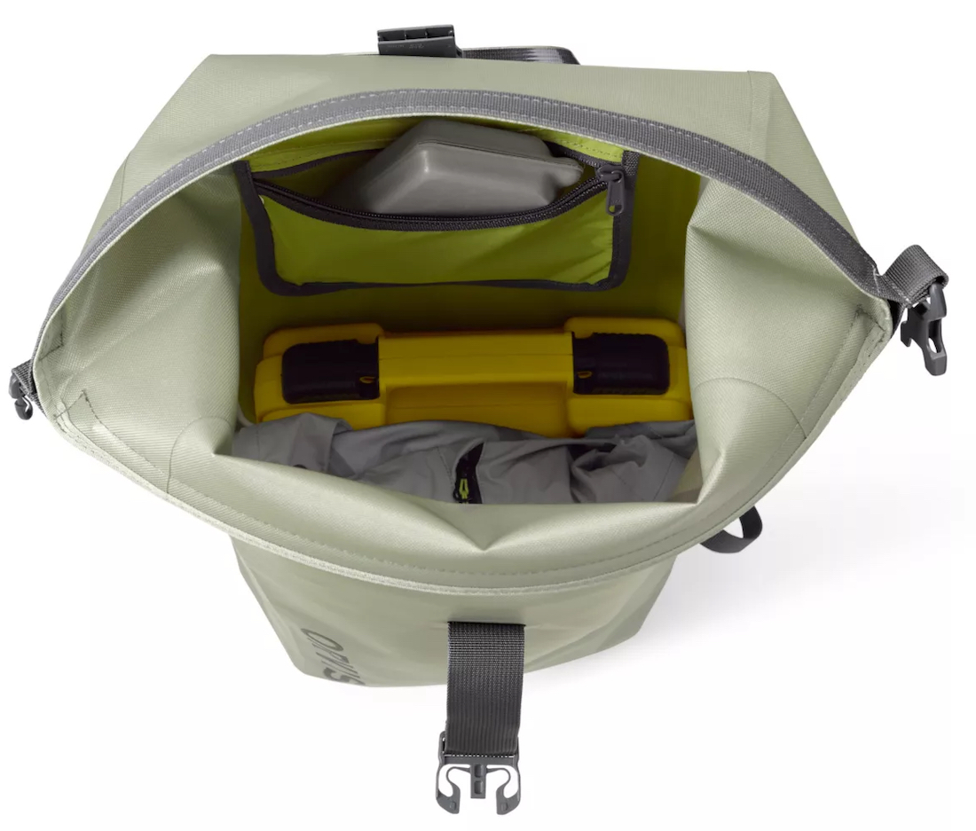 P-25118_Orvis_Pro_Waterproof_rolltop_2