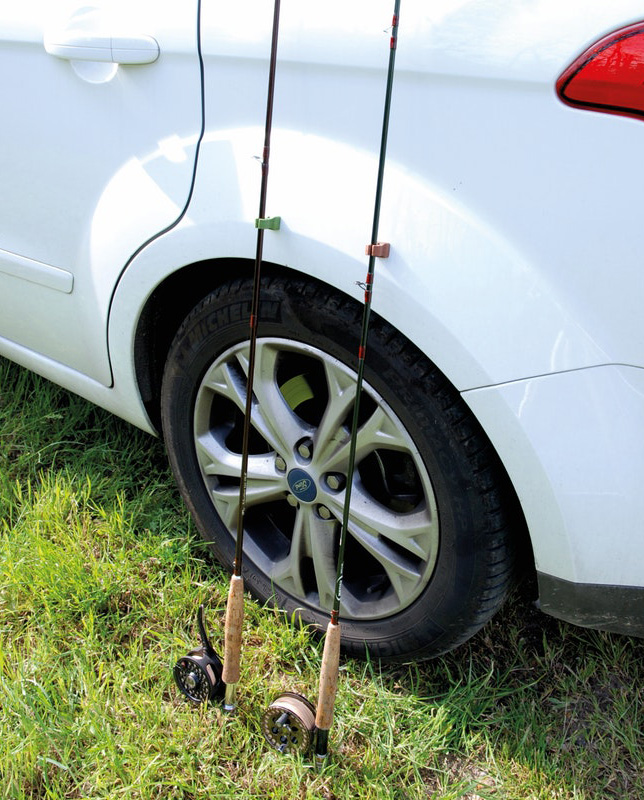 Stonfo-631_Magnetic_Rod_Holder_car