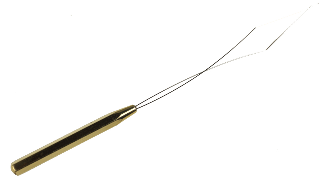 Einfädler mit Messinggriff
