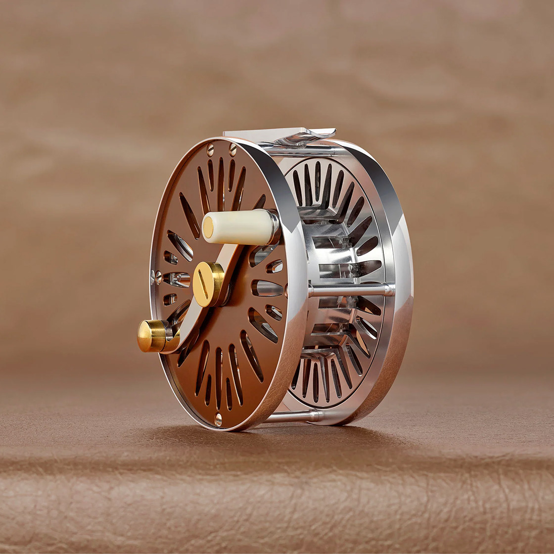 P-28458_Frodin_Salar_Daisy_Reel_Fliegenrolle_burnt_bronze_1 Example (Color: Burnt Bronze)