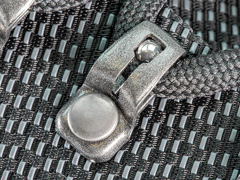 P-24964_Andrew_Creek_Dark_V2_Wet_Grip_Watschuh_6