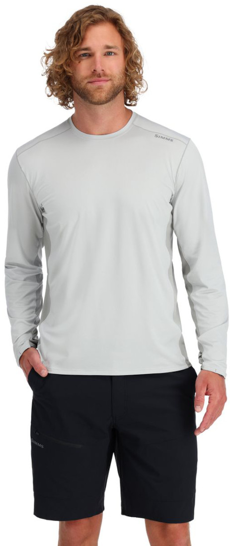 Simms_Solarflex_Crew_Langarmhemd_sterling_cinder_Person Beispiel (andere Farbe)
