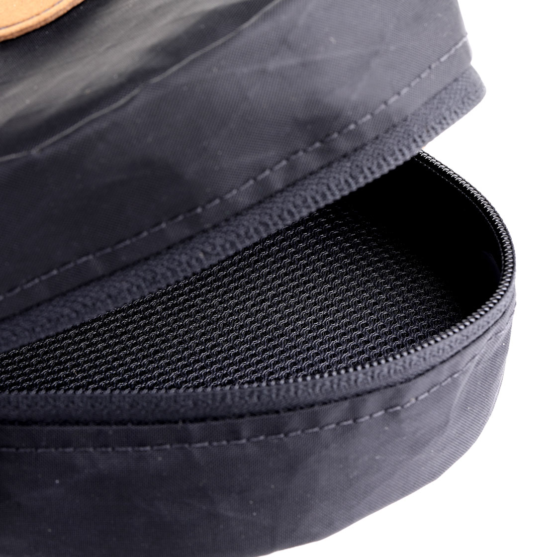P-18975_mako-reel_logo-reel-case_black_detail_3