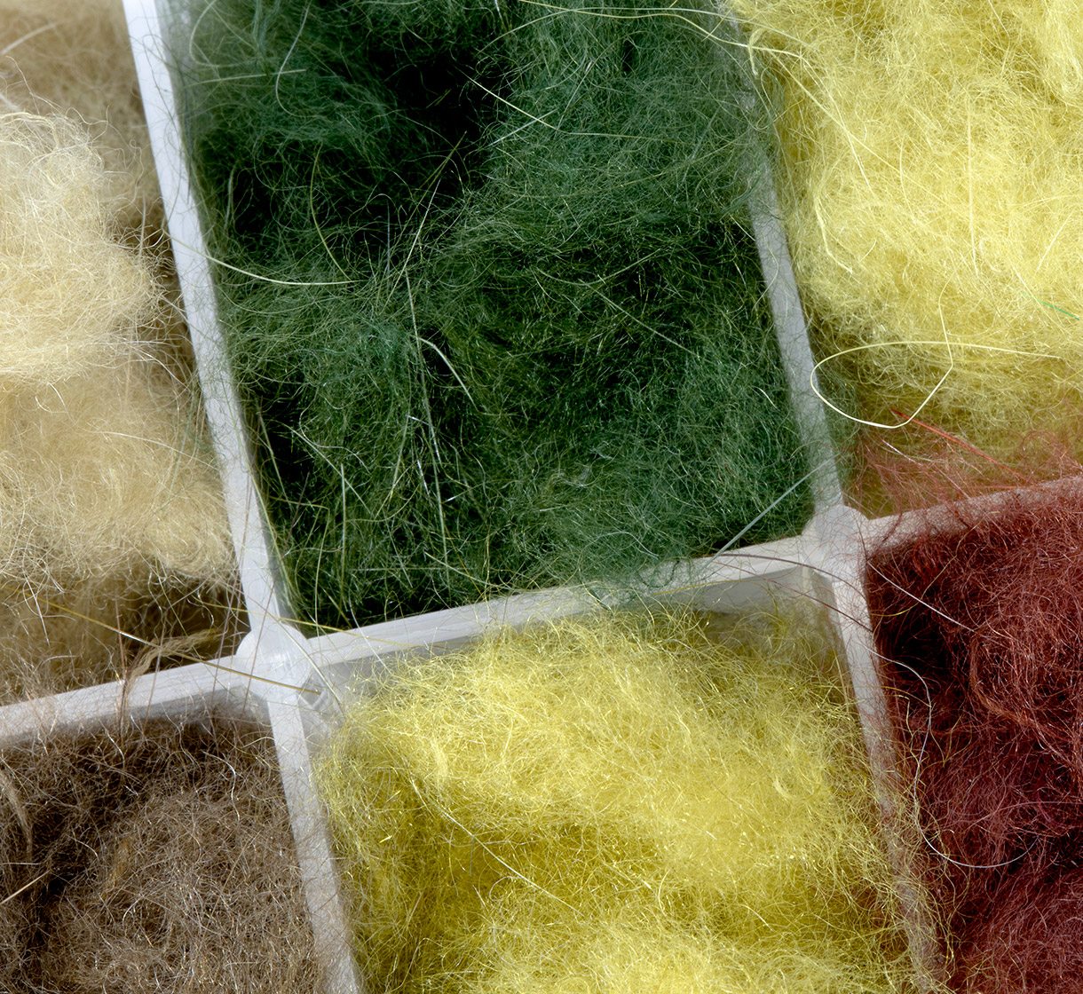 Dubbing-Dispenser-Wapsi-SLF-Minky-Dubbing-detail