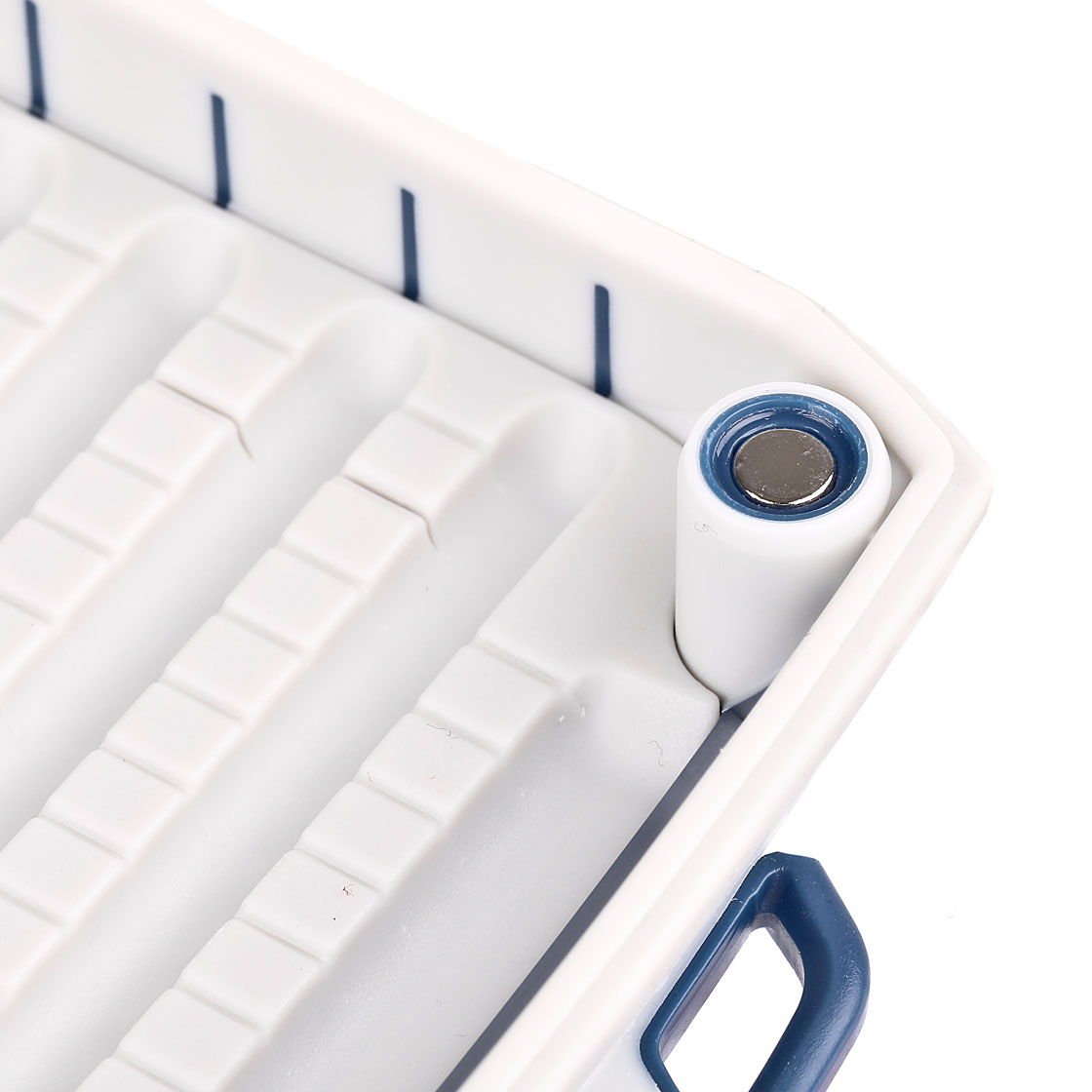 P-22829_Loop-Opti-160-Universal-Fly-Box-Fliegenbox-swedish-blue_detail