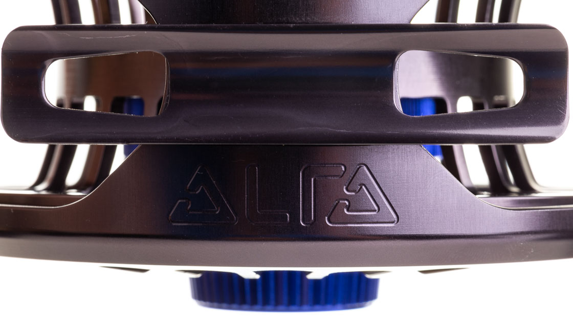 Alfa_Arctic_Fliegenrolle_gunsmoke_adh_7