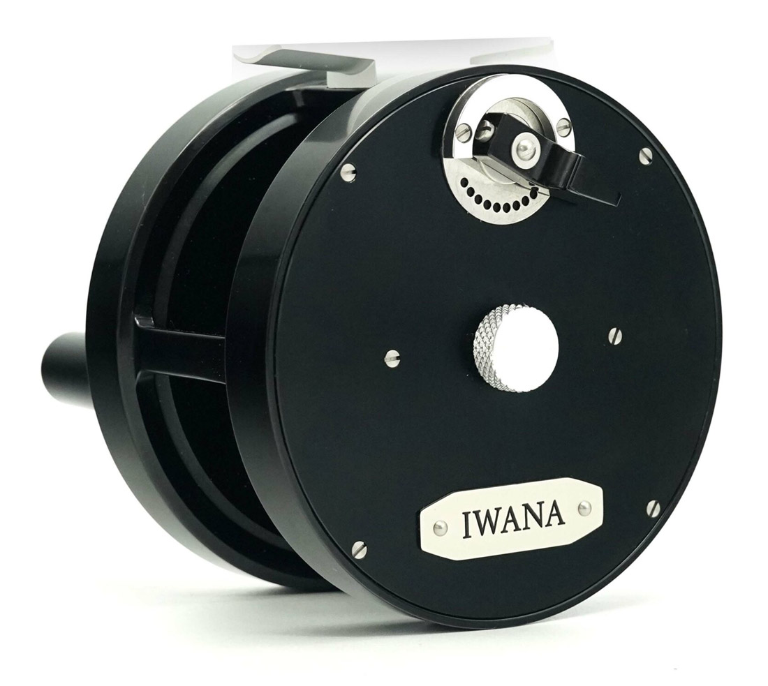 Iwana_Fliegenrolle_Retro_12_Multiplier_Salmon_black_4
