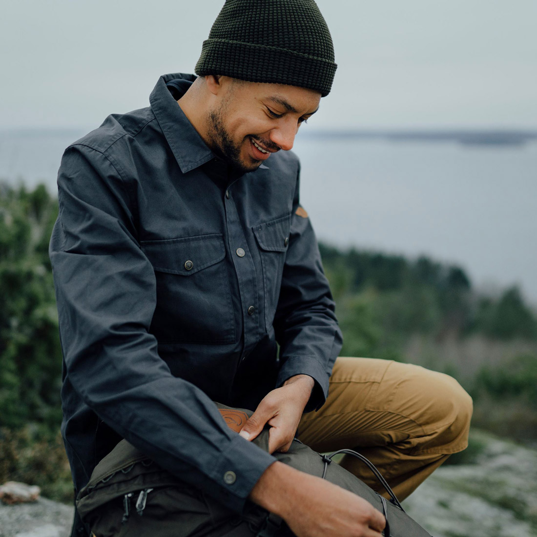 Fjallraven_Vidda_Pro_Trousers_Lifestyle_1