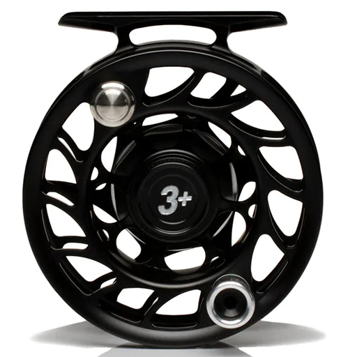 P-23098_Hatch_Iconic_Fliegenrolle_LargeArbor_Black-Silver_ 3Plus
