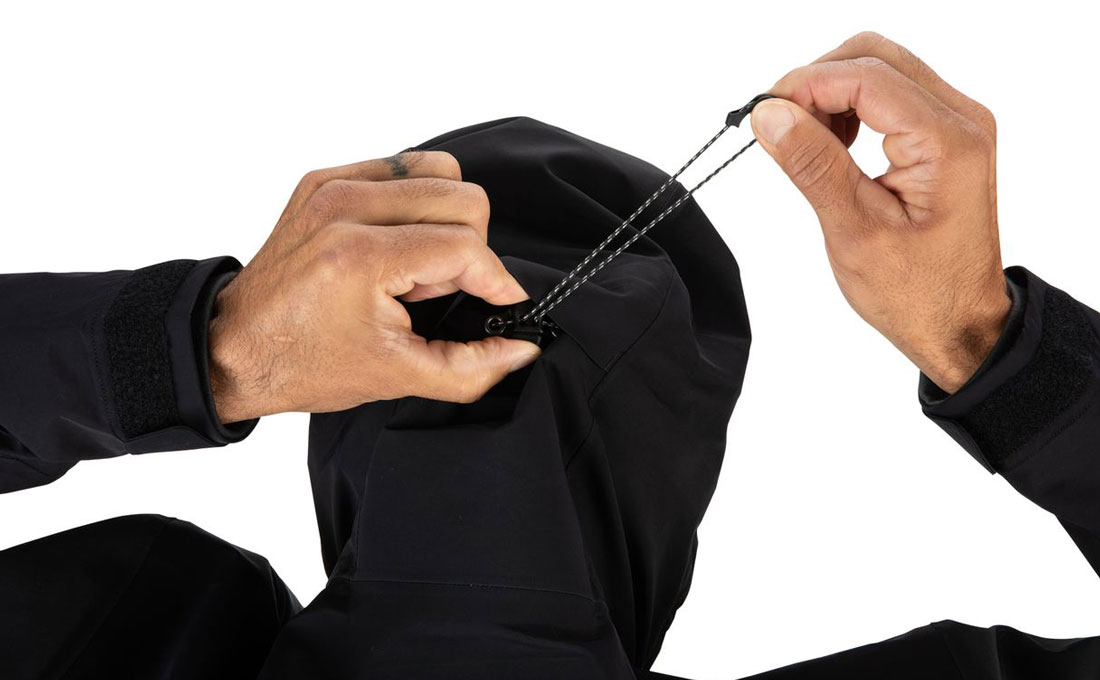 Simms_Freestone_Jacket_Watjacke_black_8