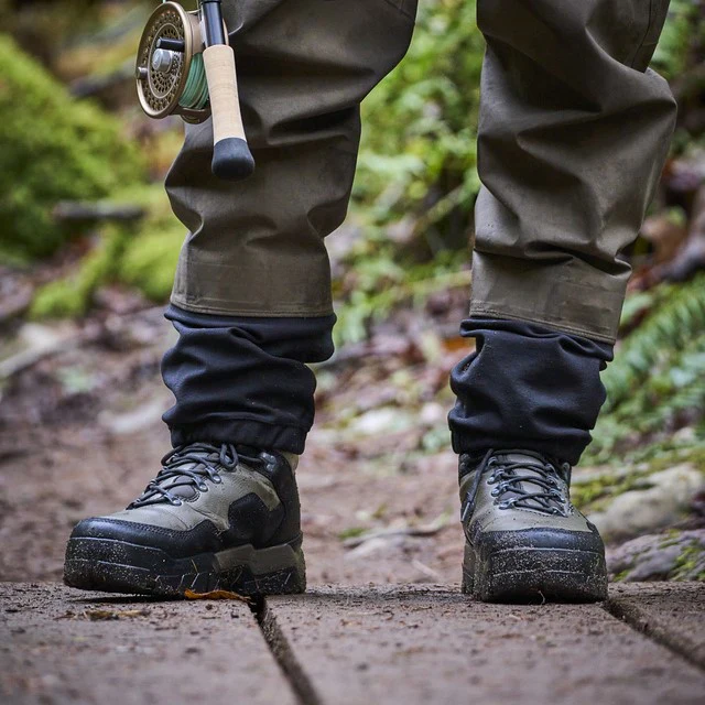 Grundens_Boundary_Stockingfoot_Wader_Lifestyle_7