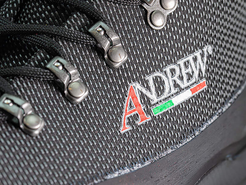 P-24964_Andrew_Creek_Dark_V2_Wet_Grip_Watschuh_3