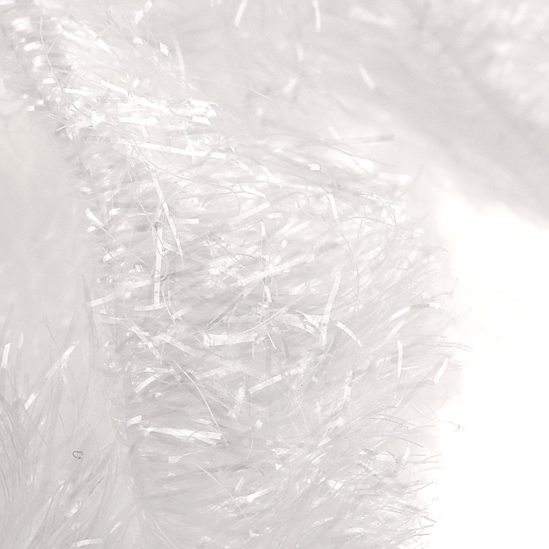 P-18125_hareline_glass_minnow_chenille_detail2