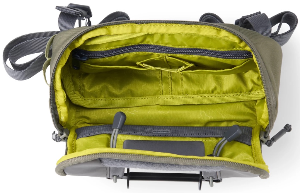 P-27346_Orvis_Chest_-_Hip_Pack_dusty_olive_4