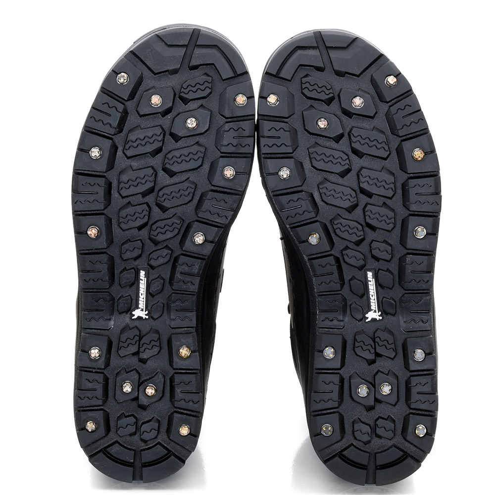 Example with studs