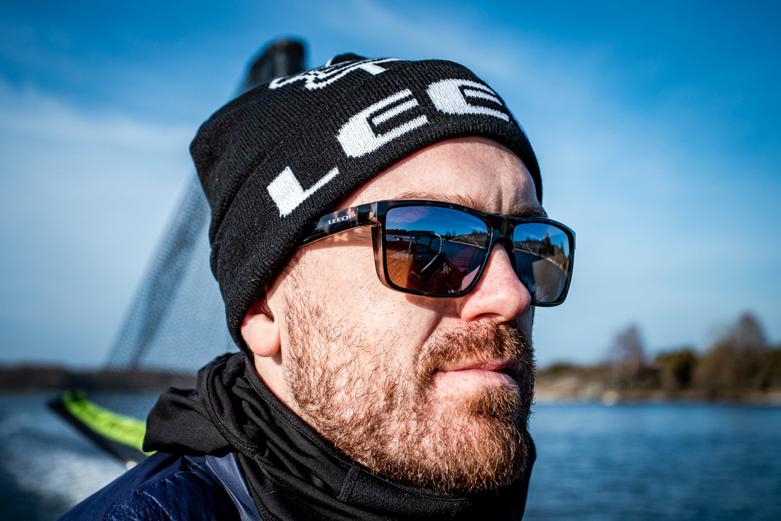 Leech_X7_Onyx_Polbrille_Copper_Example