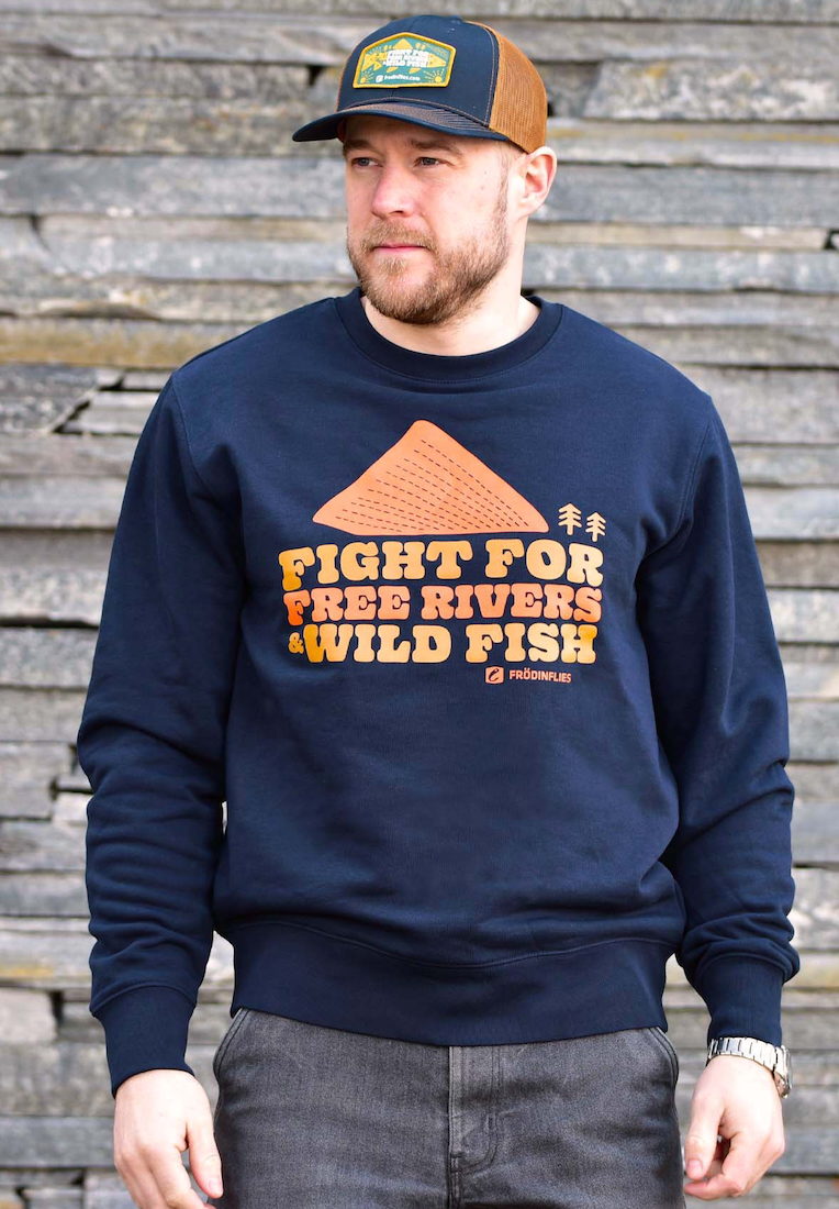 P-26617_Frodin_Flies_Free_River_Wild_Salmon_Shirt_Navy_Blue_2