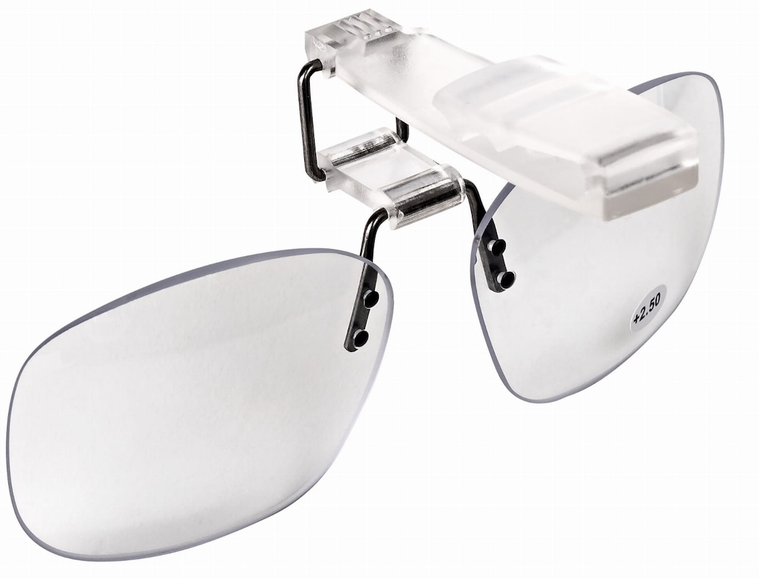 per Clip On Magnifier Magnifying aid 2.5 - compartment to clip onto the cap