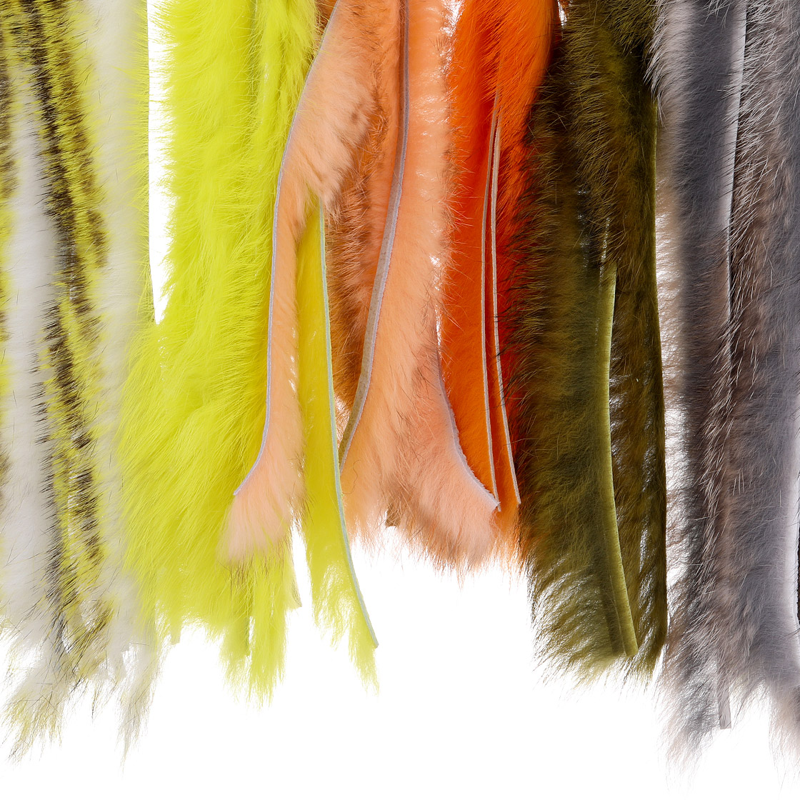 P-27131_Fulling_Mill_Premium_Selected_Rabbit_Zonker_Cross_Cut_Details_1