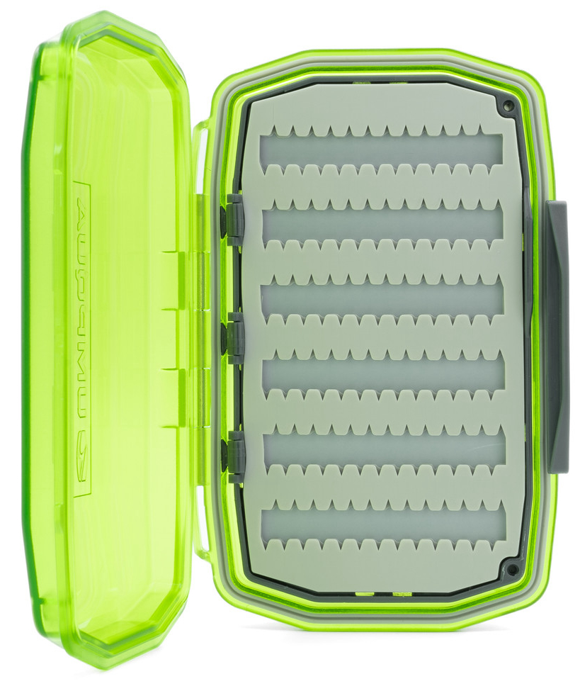 P-26660_Umpqua_UPG_Silikon_WP_Essential_Medium_Hot_Green_2 Umpqua UPG Silicone Essential Water Proof Medium Hot Green Fly Box