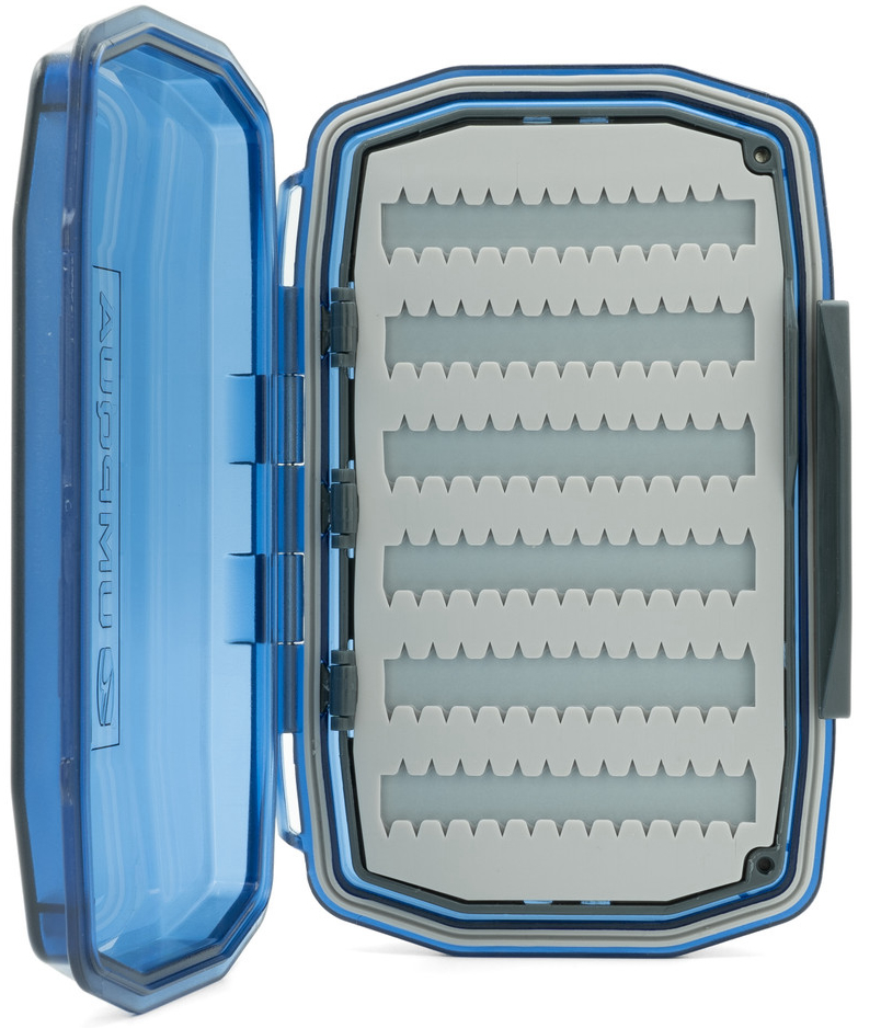 P-26659_Umpqua_WP_Silikon_Essential_Medium_Blue_Fliegendose_2 Umpqua UPG Silicone Essential Water Proof Medium Blue Fly Box