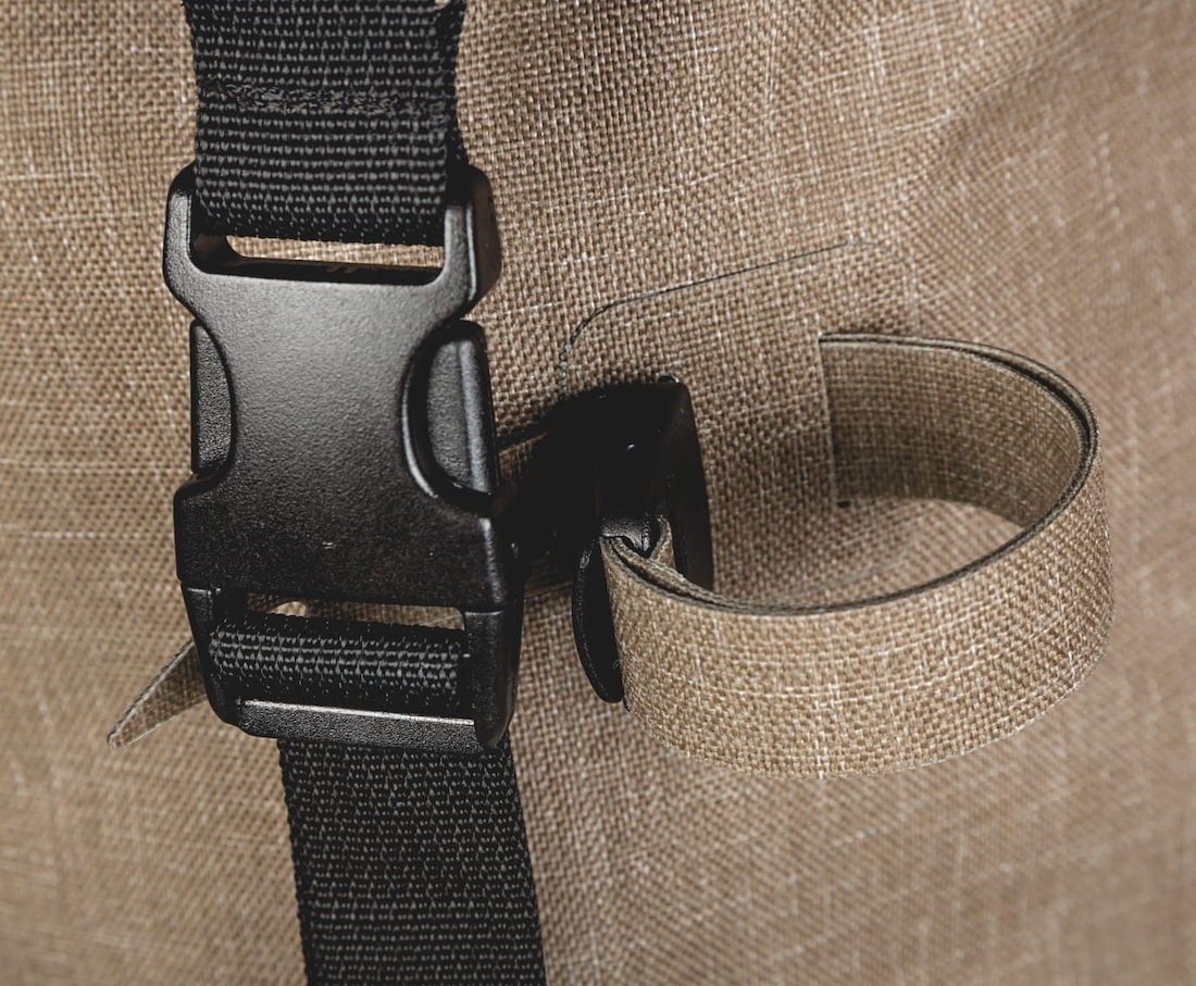 P-26549_Traper_Waterproof_Roll_Top_Rucksack_3