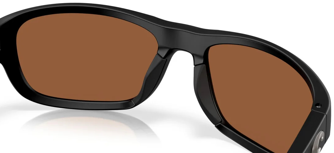 P-28592_Costa_Polarisationsbrille_Clipperton_Matte_Black_Copper_Mirror_580G_3