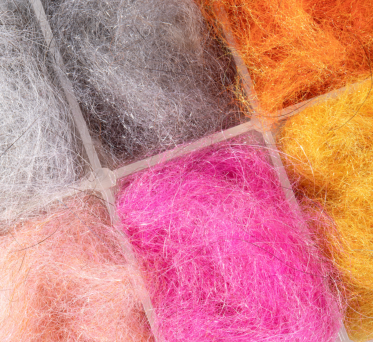 P-03690-Dubbing-Dispenser-Wapsi-Sow-Scud-I-detail