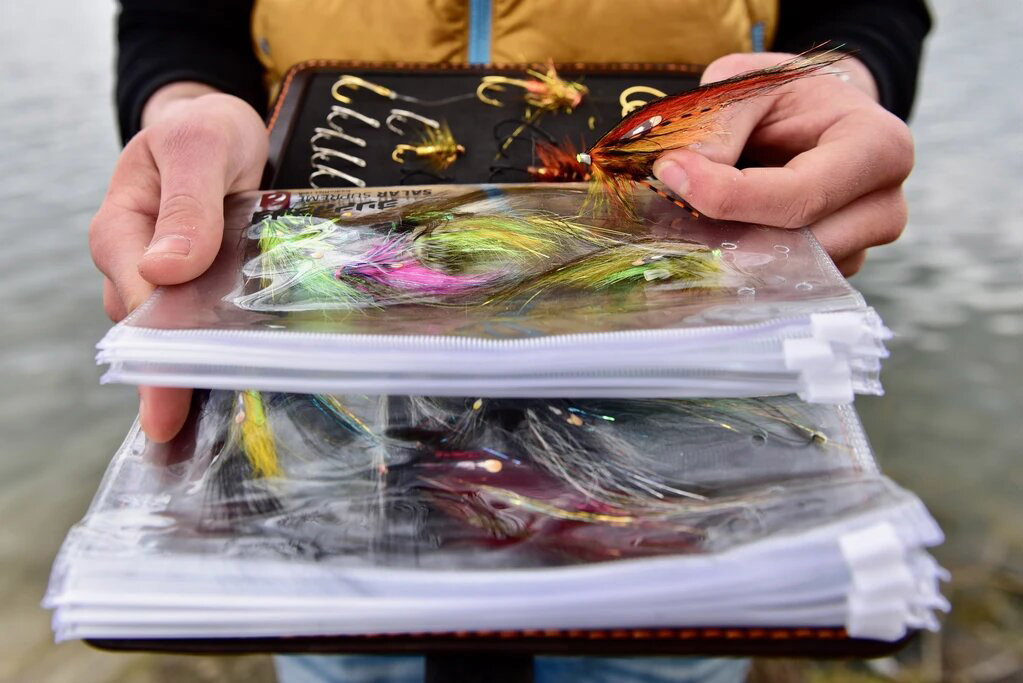 Salar_Medium_Leather_Fly_Wallet_2 Medium