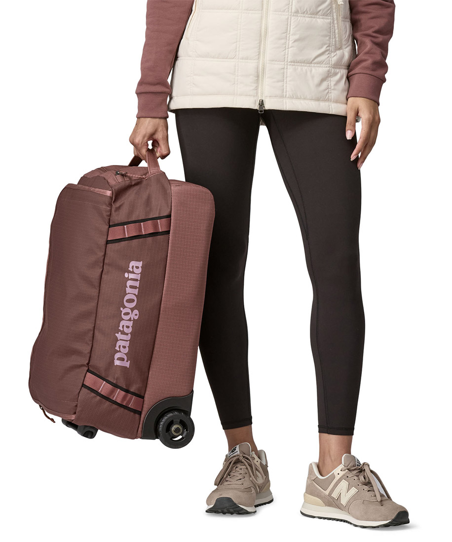 Patagonia_Black_Hole_Wheeled_Duffel_40L_DLMA_3 Patagonia Black Hole Wheeled Duffel 40L Travel Bag DLMA