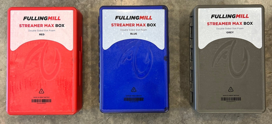 P-24244_Fulling_Mill_Streamer_MAx_Fliegendose_Rot4