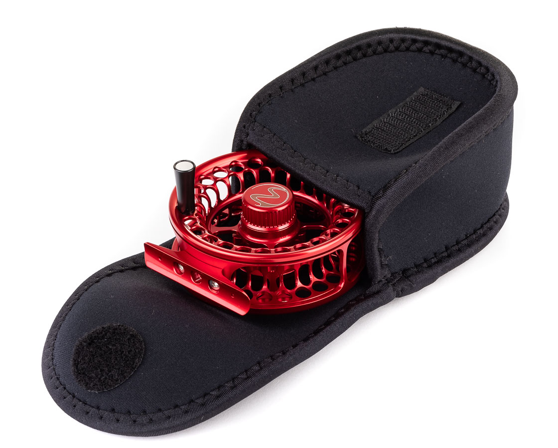 einarsson_plus-rot-3plus-back-3