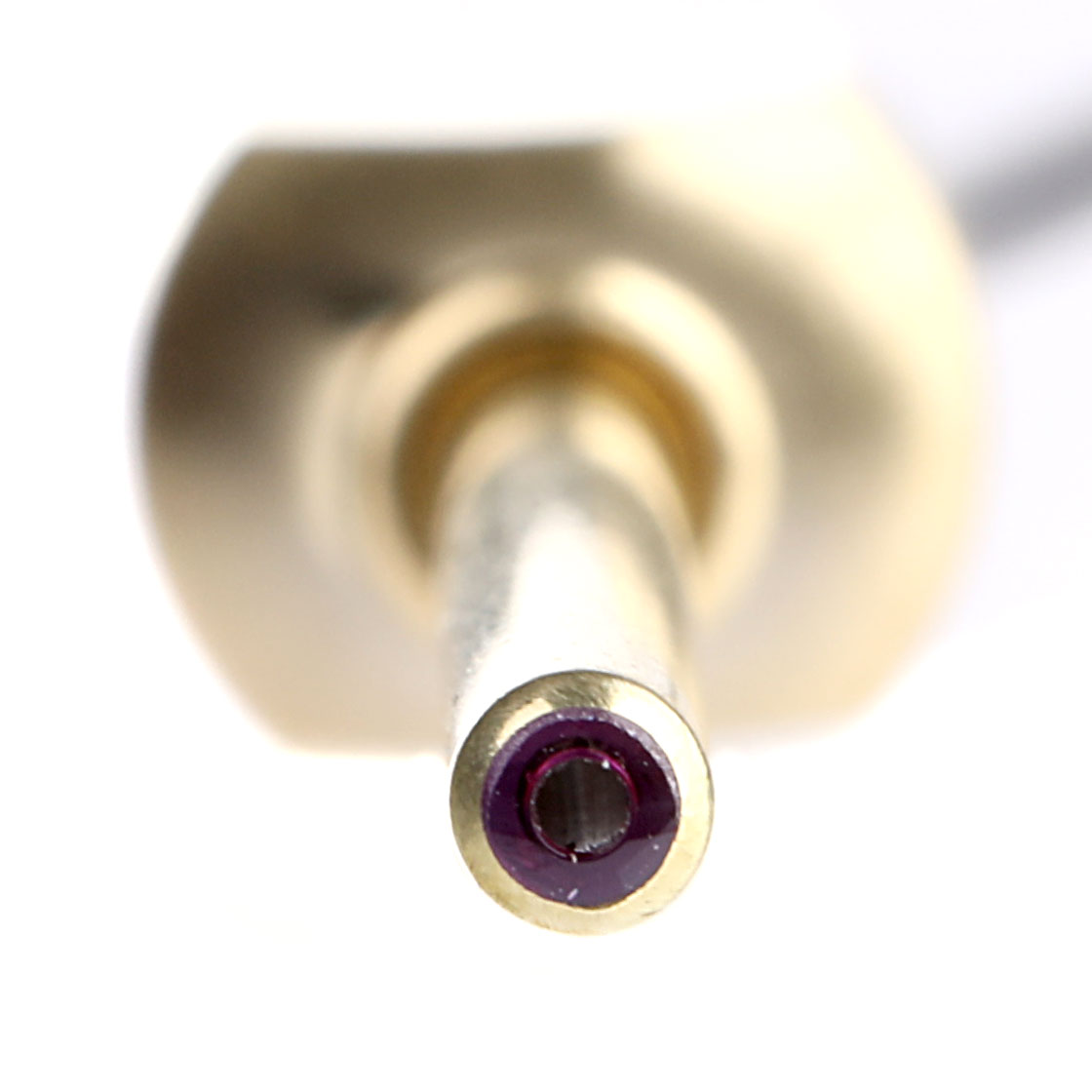 P-20919_renzetti_small-diameter_bobbin_detail-2