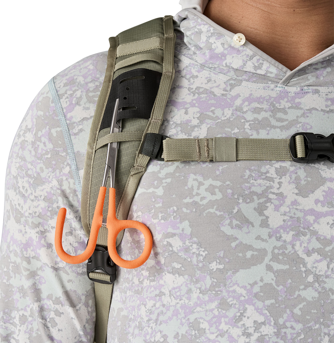 P-28231_Patagonia_Stealth_Backpack_25L_Rucksack_River_Rock_Green_4 Example RVGN