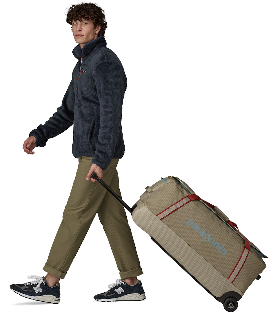 P-27397_Patagonia_Black_Hole_Wheeled_Duffel_100L_SBDY_3