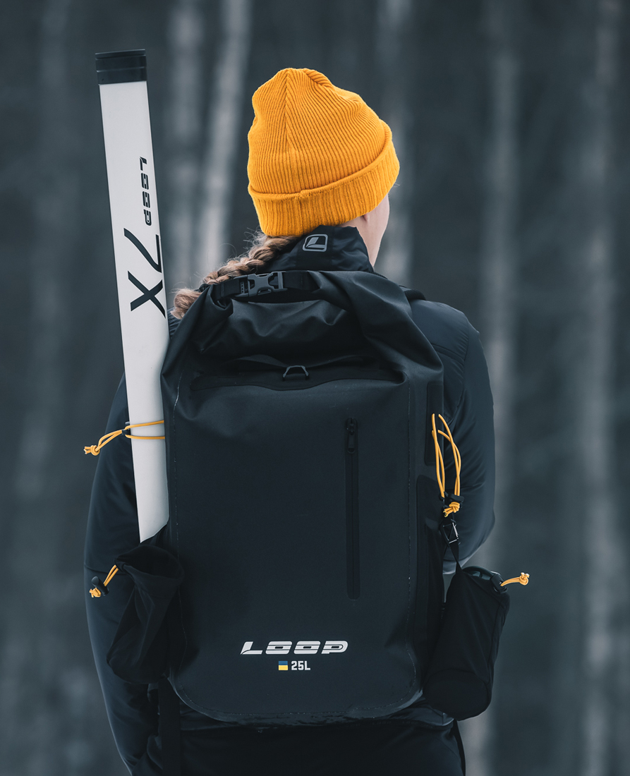 Loop_Dry_Backpack_25L_Promo