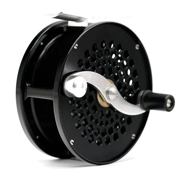 Iwana_Trout_Reel_black_3