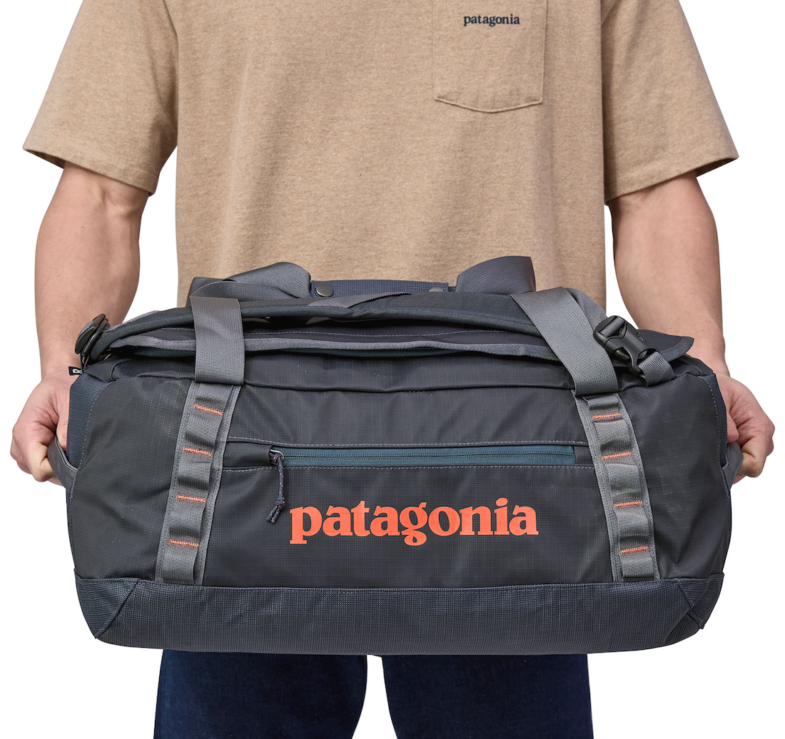 P-25907_Patagonia_Black_Hole_Duffel_40L_SMDB_3