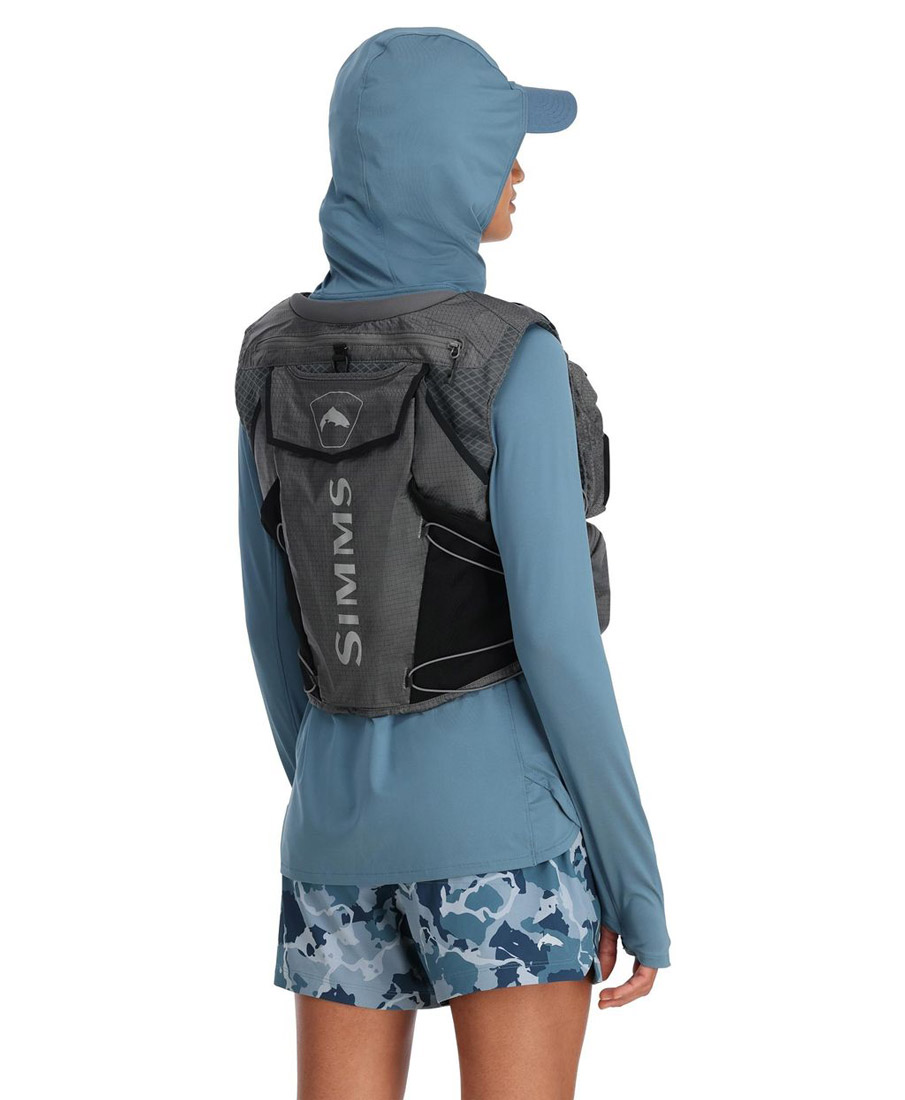 Simms_Flyweight_Vest_smoke_7