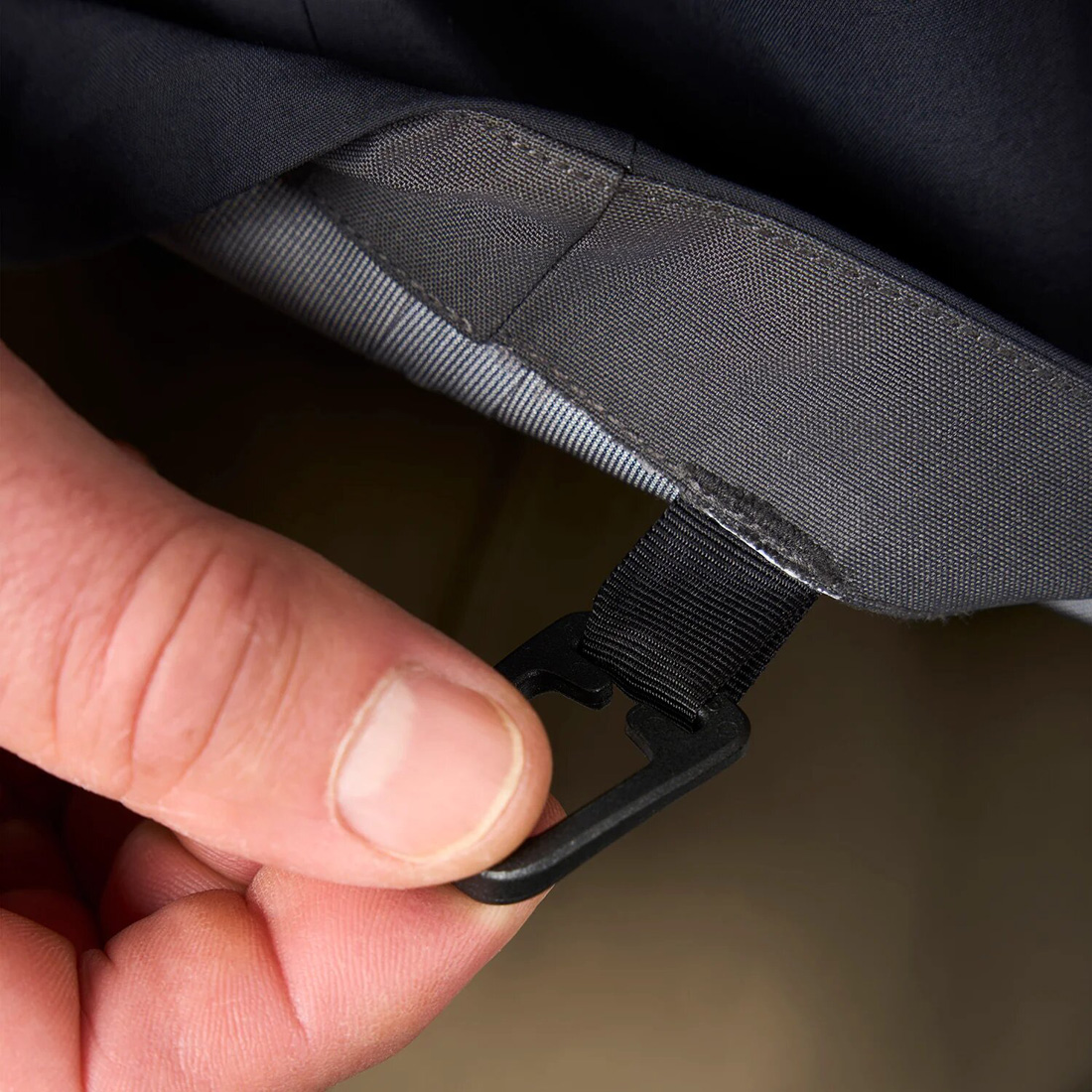 Grundens_Portal_Gore-Tex_Wading_Jacket_Watjacke_16