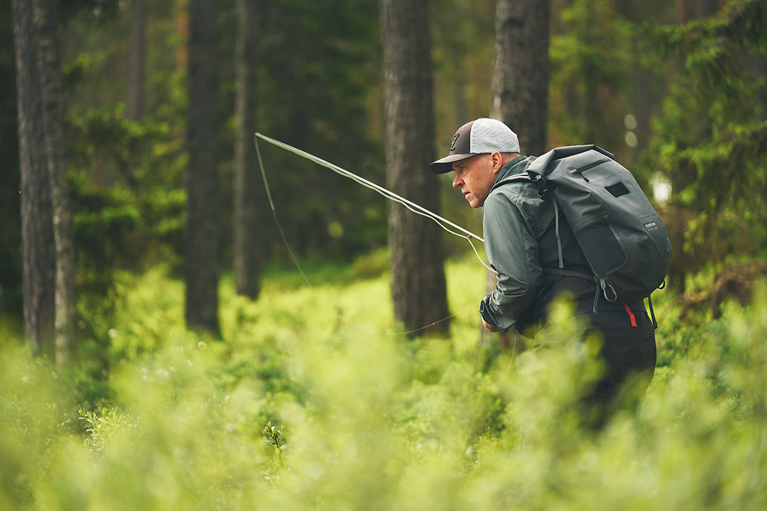 P-27886_Guideline_Experience_Waterproof_Rolltop_21_Backpack_4