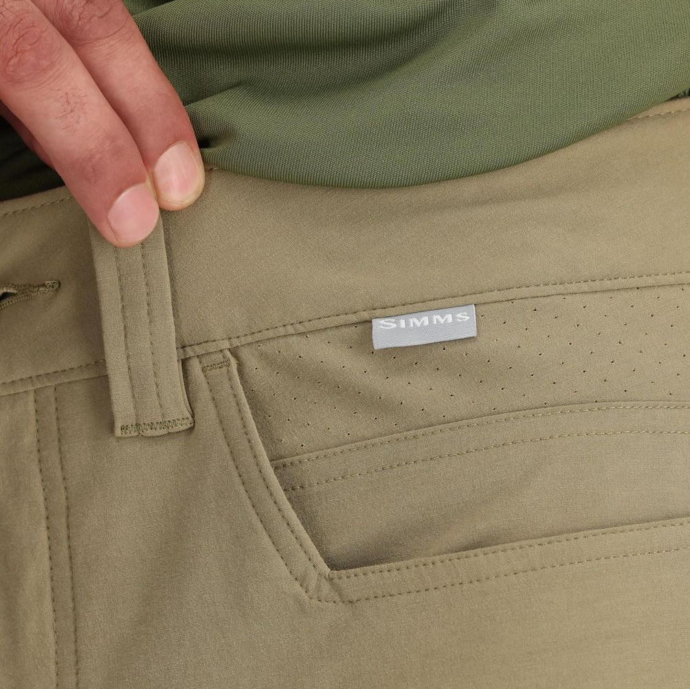 P-25721_Simms_Challenger_Short_Bay_Leaf_3