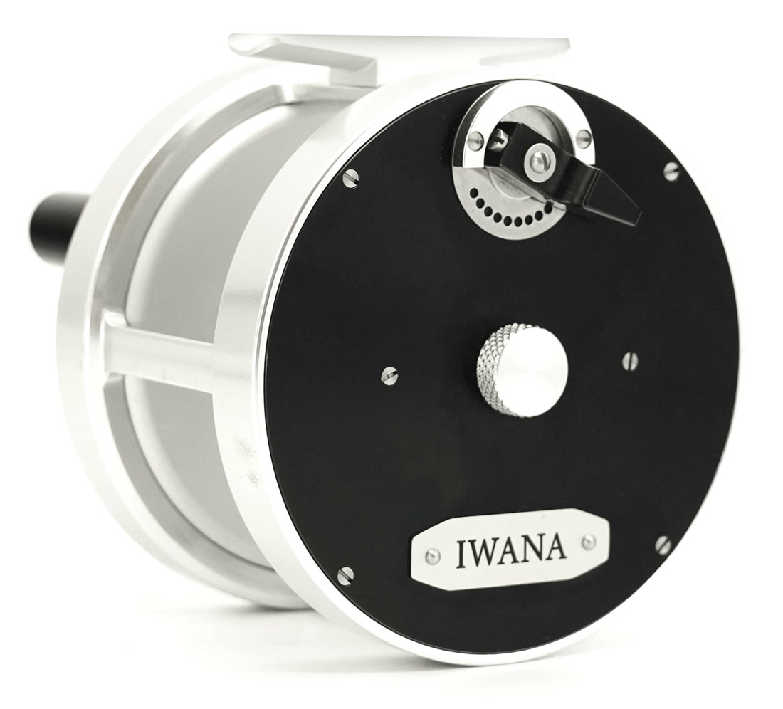 Iwana_Fliegenrolle_Retro_12_Multiplier_Salmon_silver_2